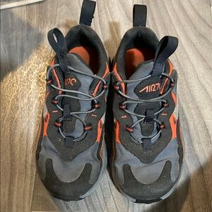 Nike Kids Black and Orange Sneakers